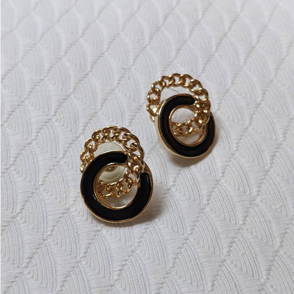 Vintage 80's Gold Tone & Black Post Earrings, Interlocking Circles, Avant Garde - Picture 3 of 7